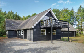 Nice Home In Blåvand With House A Panoramic View
